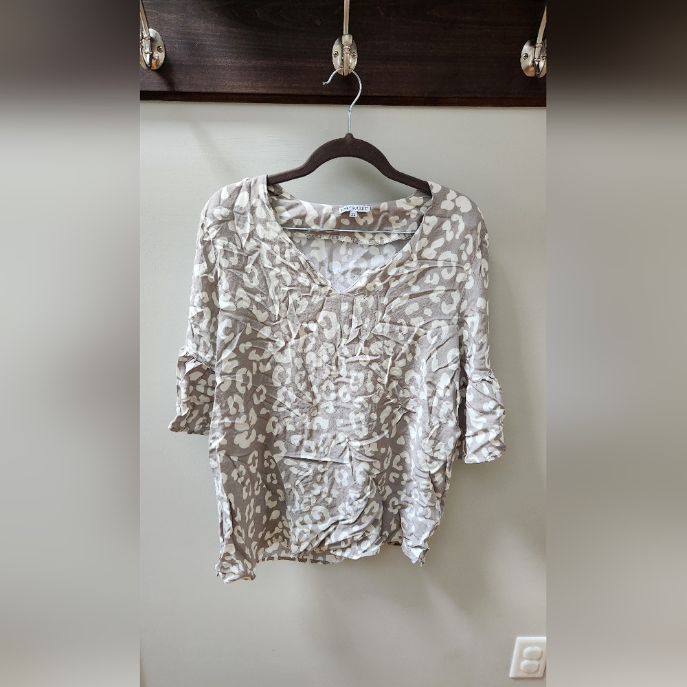 Mary Square Grey Leopard Blouse/Top